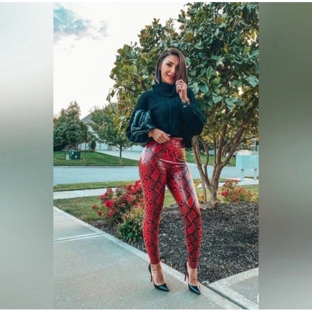 Commando Size M Red Black Snake Print Faux Leather Leggings - Picture 9 of 9